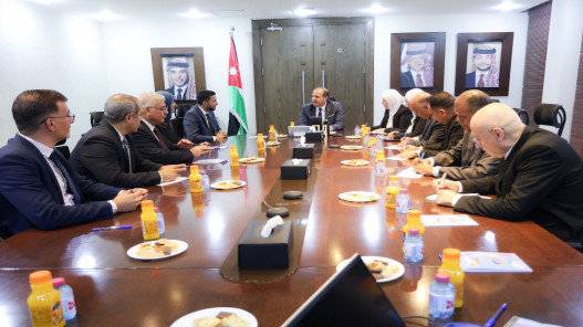  الأردن وسوريا يبحثان التعاون في الخدمات البريدية الرقمية والتجارة الإلكترونية والربط البريدي 