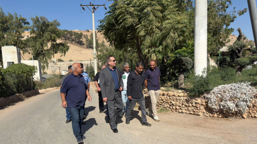  وزير الزراعة يتفقد مشتل فيصل الزراعي في جرش 