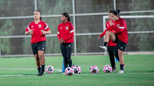  منتخب السيدات يغادر إلى السعودية للمشاركة في بطولة غرب آسيا 