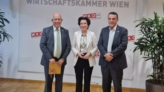  لقاء اقتصادي يبحث تعزيز التعاون بين غرفتي تجارة عمّان وفيينا 