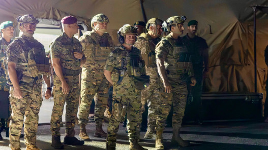  الملك يتابع تمرين أسود الهواشم بمشاركة ولي العهد 