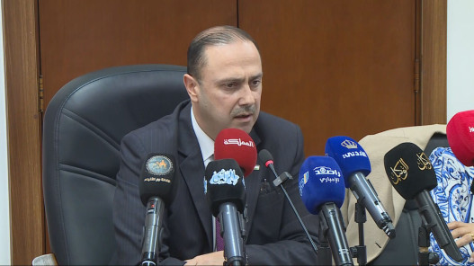  المومني: الأجهزة الأمنية تعاملت مع عملية الرمثا بكل حرفية واقتدار 