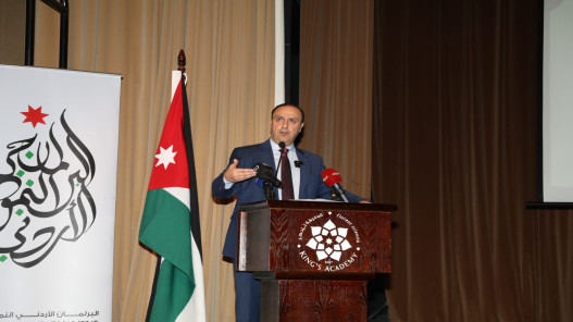  وزير الاتصال الحكومي يرعى افتتاح البرلمان الأردني النموذجي في مدرسة كينغز أكاديمي 