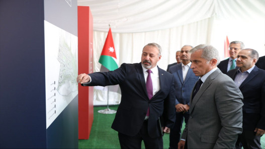  الحكومة: سيُشكل مجلس استشاري لمشروع مدينة عمرة 