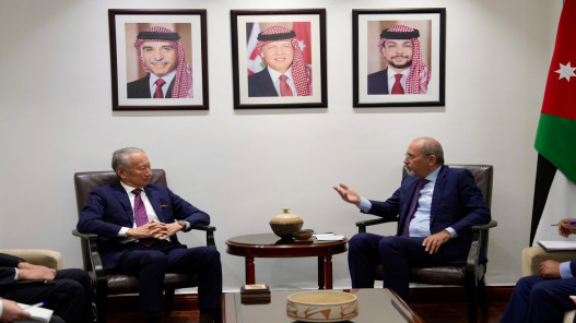  الصفدي يؤكد ضرورة تكاتف الجهود لتنفيذ اتفاق وقف إطلاق النار في غزة 