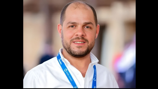  وزير الاتصال الحكومي ينعى الزميل عبدالرزاق أبو هزيم 