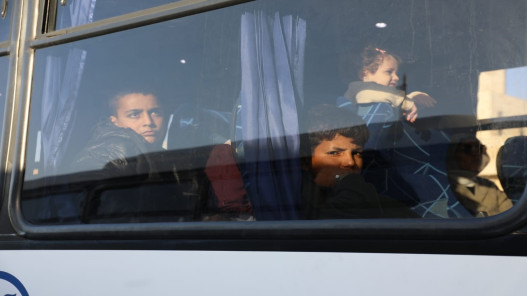  القوات المسلحة تُجلي الدفعة 18 من أطفال غزة المرضى للعلاج في الأردن 