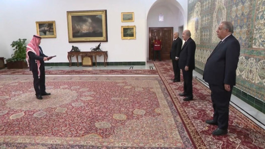  السفير عاهد سويدات يقدم أوراق اعتماده إلى الرئيس الجزائري 