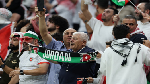  ولي العهد يهنئ النشامى 