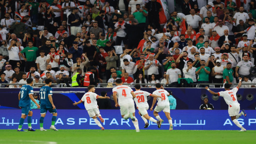  ولي العهد: "مبارك للأردن.. النشامى لنصف نهائي كأس العرب" 