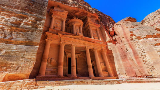  الحكومة تقرّ نظام تأجير وتملّك الأموال غير المنقولة خارج محمية البترا الأثريَّة 