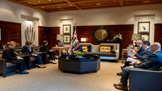  الملك يشدد على ضرورة تكثيف الجهود لتحقيق الاستقرار في المنطقة 