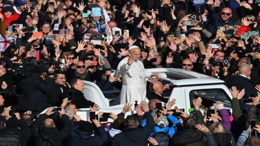  البابا لاوون الرابع عشر يدعو إلى هدنة عالمية ليوم واحد بمناسبة عيد الميلاد 