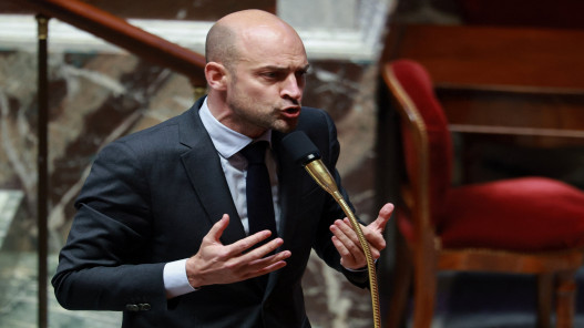  باريس: نعمل مع الحلفاء على خطة في حال نفذت واشنطن تهديدها ضد غرينلاند 