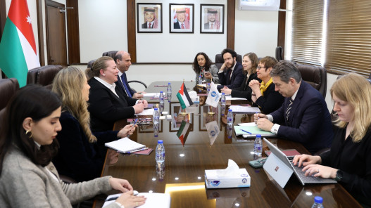  وزيرة التخطيط تبحث مع رئيسة البنك الأوروبي للتنمية تطوير مشاريع في قطاعي المياه والطاقة 