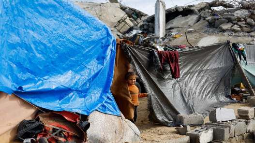  وفاة رضيع في دير البلح بسبب البرد القارس 