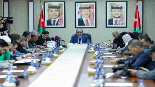  "البادية النيابية" تبحث تحديات قطاعي الطاقة والثروة المعدنية في مناطق الريف والبادية 