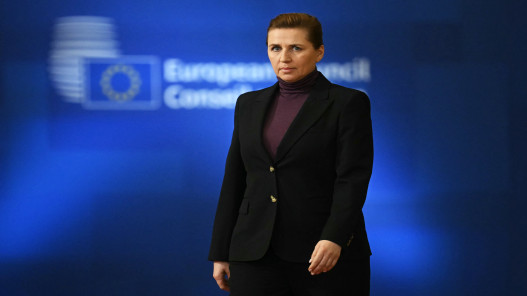  رئيسة وزراء الدنمارك: كل دول الناتو متفقة على وجود دائم للحلف حول غرينلاند 