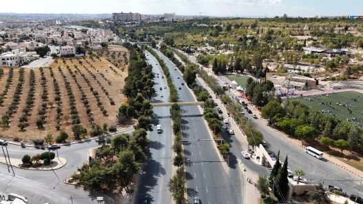  إعادة تأهيل جسري مشاة في شارع الملك عبدالله الثاني مساء الخميس 