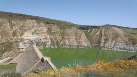  محاسنة: حفر الآبار في الجانب السوري أثر على التزويد المائي لسد الوحدة 