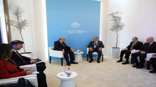  حسان يلتقي مع آل نهيان وسلام وبارزاني في القمة العالمية للحكومات بدبي 