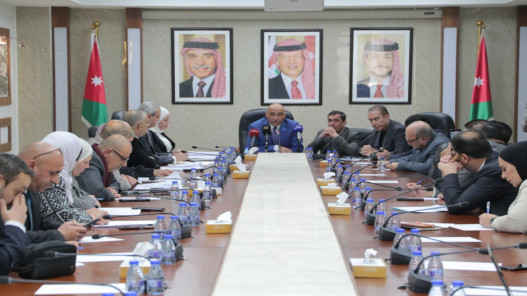  "الصحة والغذاء" النيابية تناقش توسيع مظلة التأمين الصحي للأسر الفقيرة 