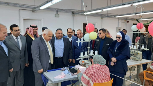  وزير العمل يفتتح فرعا إنتاجيا في المفرق لتشغيل 150 أردنيا 