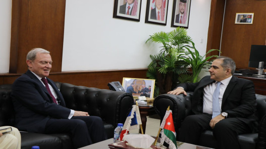  وزير الاستثمار يؤكد أهمية تعزيز العلاقات الأردنية الفرنسية وتوسيع الشراكات الاستثمارية 