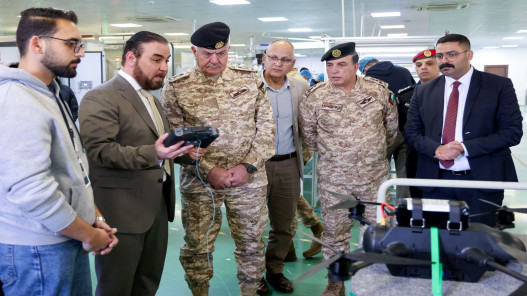  الحنيطي يزور مصنع شركة الخطوط التقنية للألياف الضوئية (Techline) 