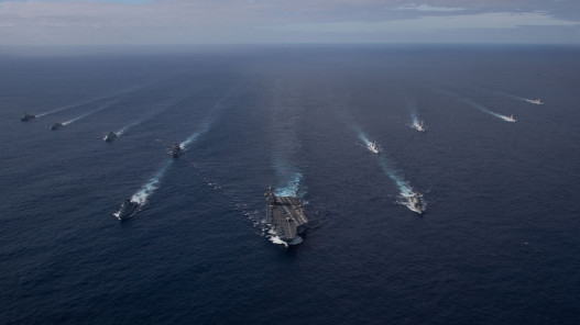  وول ستريت جورنال: البنتاغون يجهز حاملة طائرات ثانية لإرسالها إلى الشرق الأوسط 