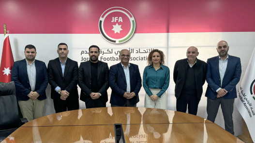  نقابة الصحفيين واتحاد الكرة يبحثان تنظيم البعثة الإعلامية لمونديال 2026 