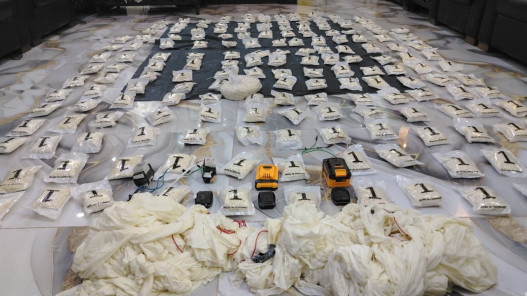  الجيش يحبط محاولتي تهريب مواد مخدرة بوساطة بالونات 