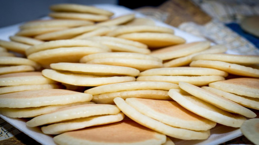  القطايف.. طقس رمضاني متجذر على المائدة الأردنية 