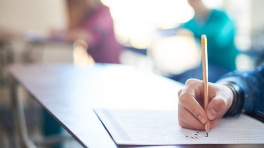  مختصون: إلغاء امتحان الشامل قرار استراتيجي يعزز التوجه الحقيقي نحو التعليم التقني 