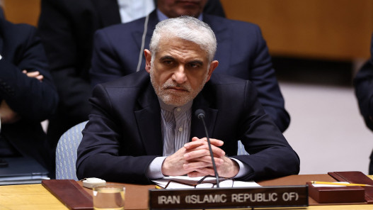  إيران: مقتل أكثر من 100 طفل بهجوم استهدف مدرسة 