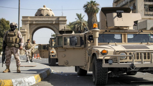  متظاهرون في بغداد يحاولون اقتحام المنطقة الخضراء 