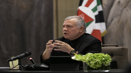  الملك يبحث هاتفيا مع رئيس الوزراء الباكستاني تداعيات الأوضاع الخطيرة في المنطقة 