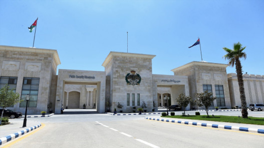  الأمن العام ينفي سقوط شظايا مشتعلة على منزل في الزرقاء 