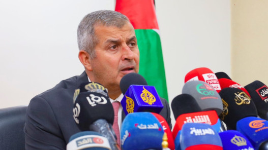  وزير الطاقة: لدينا مخزون آمن من الغاز وهناك شحنات مبرمجة تصل تباعا 