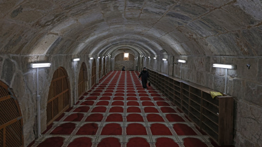  الاحتلال يواصل إغلاق المسجد الأقصى لليوم الثامن 