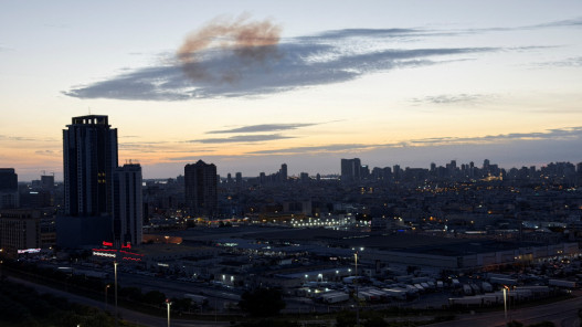  الحرس الثوري يعلن استهداف قاعدة أميركية في البحرين 