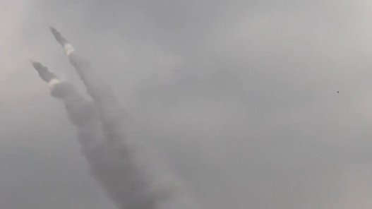  استهداف السفارة الأميركية في بغداد بصواريخ كاتيوشا 