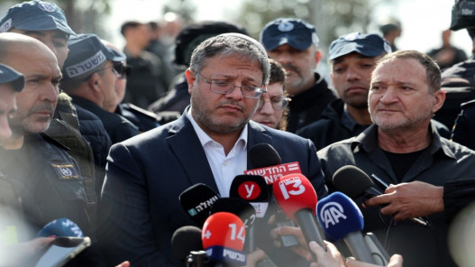  بن غفير: سكان الأحياء اليهودية بالقدس مؤهلين للحصول على رخصة سلاح 