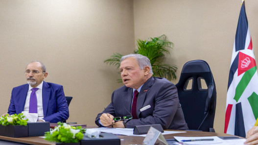  الملك محذرا: إسرائيل تسعى لإذكاء نيران الصراع ومواصلة اعتداءاتها على غزة والضفة 