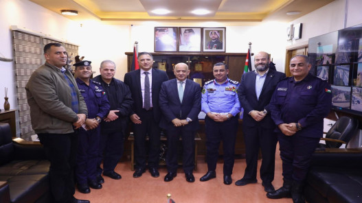  بحث تنظيم الحركة المرورية خلال رمضان والأعياد 