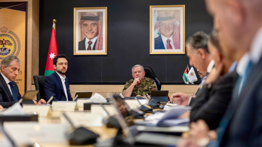  الملك يترأس اجتماعا في المركز الوطني للأمن وإدارة الأزمات 