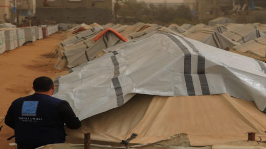  تكية أم علي توزع 5 آلاف وجبة إفطار يوميا في وحدات إيوائية بغزة خلال رمضان 