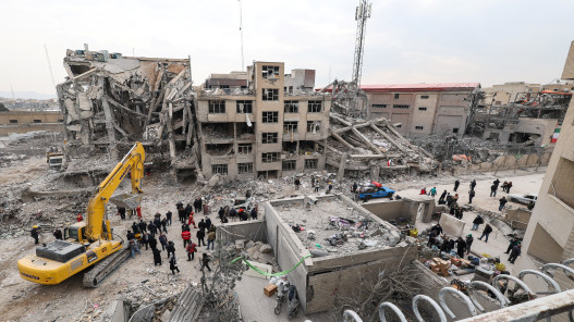  إسرائيل تقول إنها قصفت أكثر من 200 هدف في إيران الخميس 