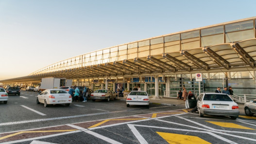  جيش الاحتلال الإسرائيلي: دمرنا طائرة كان يستخدمها علي خامنئي 