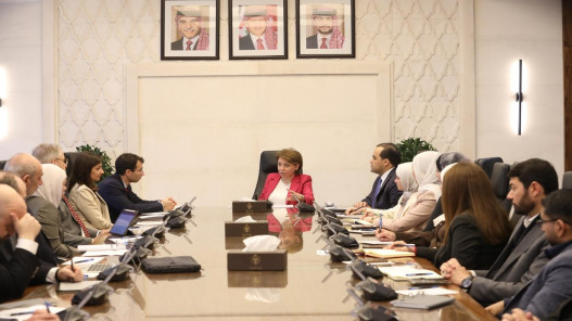  البلبيسي تطلق مشروعي الخدمات المرتبطة بالأعمال وتطوير السجل الوطني للخدمات 